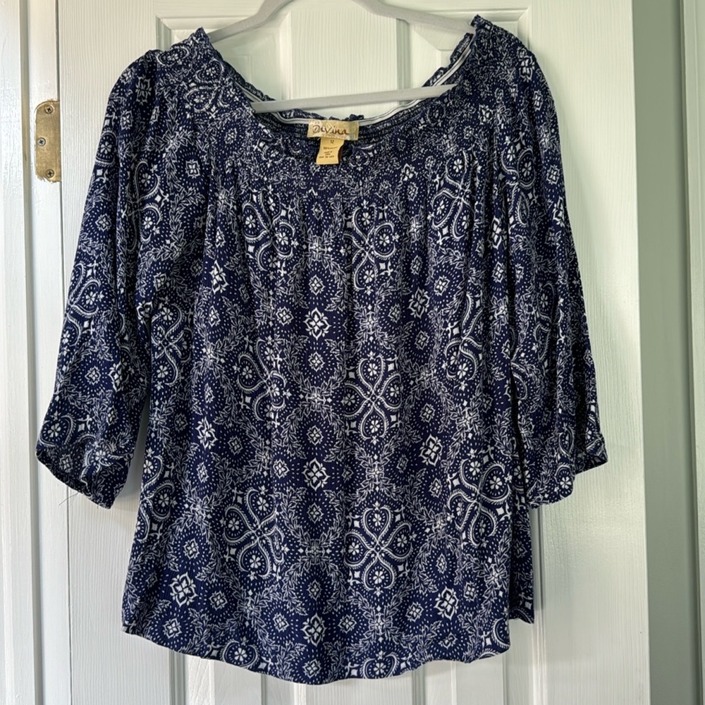 Off-the-shoulder DaVina top
